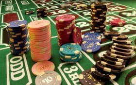 Live dealer studio showing roulette wheel with Lightning multipliers displayed